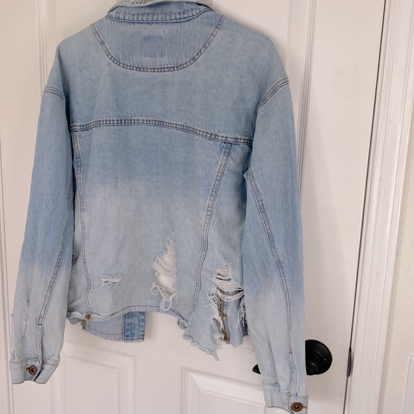 Jean Jacket Distressed Wild Fable Large - Picture 4 of 4